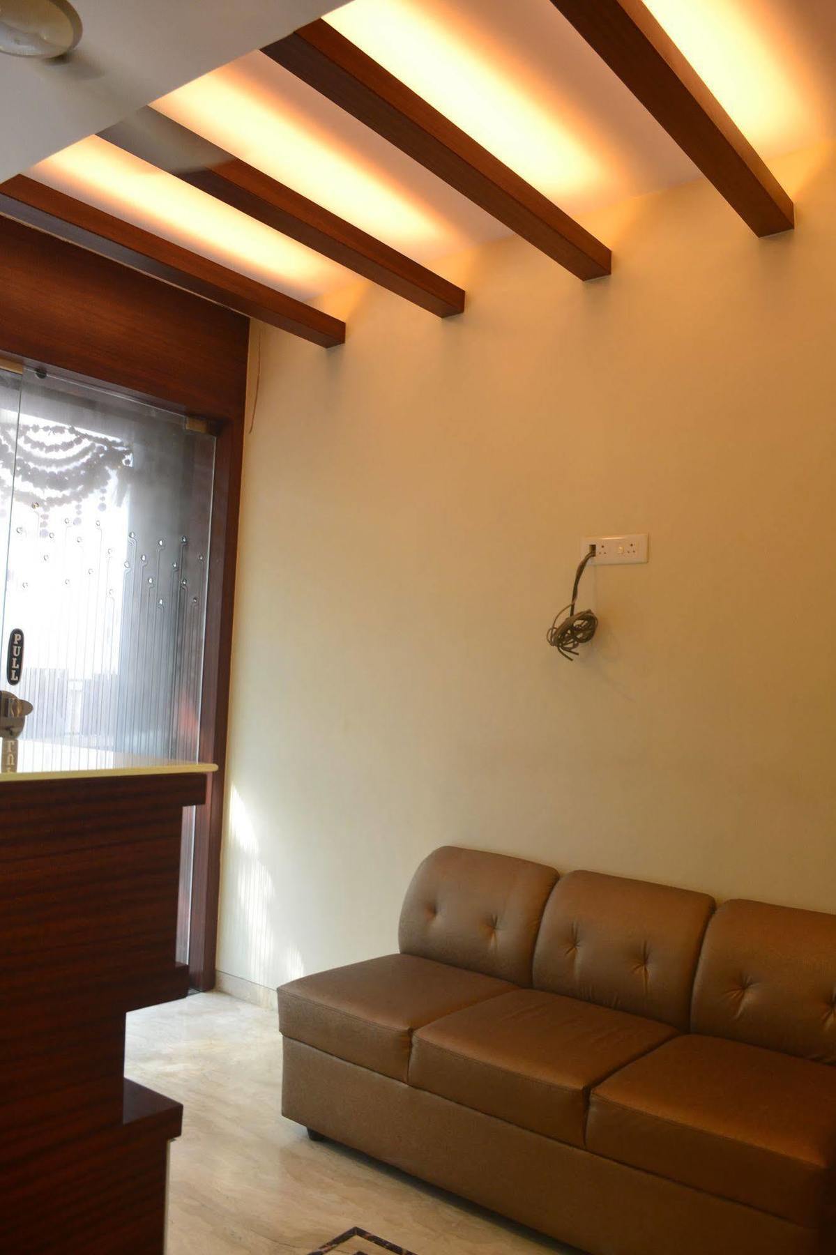 Super Collection O Airport Metro Andheri East Mumbai Exterior photo